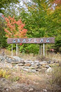 Graylag welcome sign