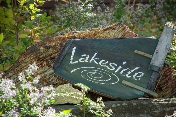 Lakeside Cottage sign